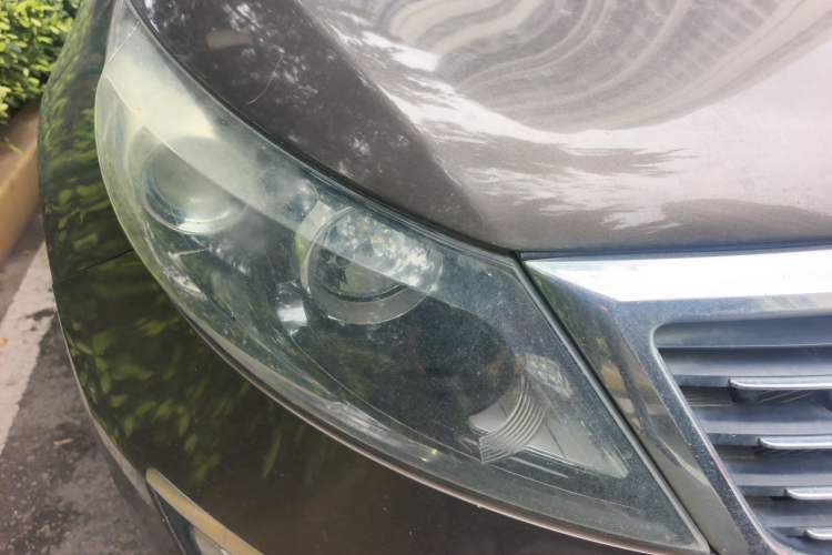 Used Kia Sportage R 2011 2.4L Automatic 4x4 Premium Edition Right Front Headlight