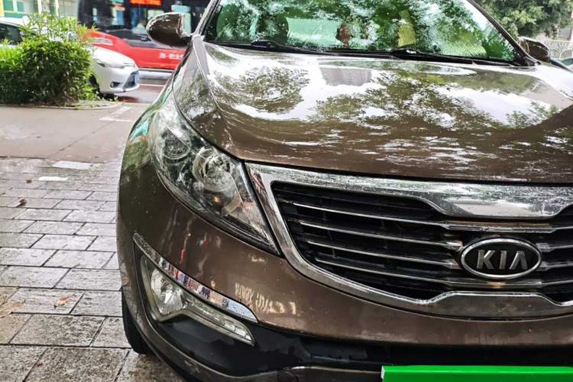 Used Kia Sportage R 2011 2.0L Automatic Two-Wheel Drive GL Right Front Headlight