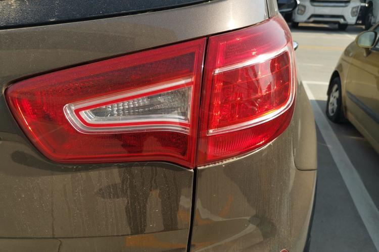 Used Kia Sportage R 2011 2.4L Automatic 4x4 GLS Right Rear Taillight