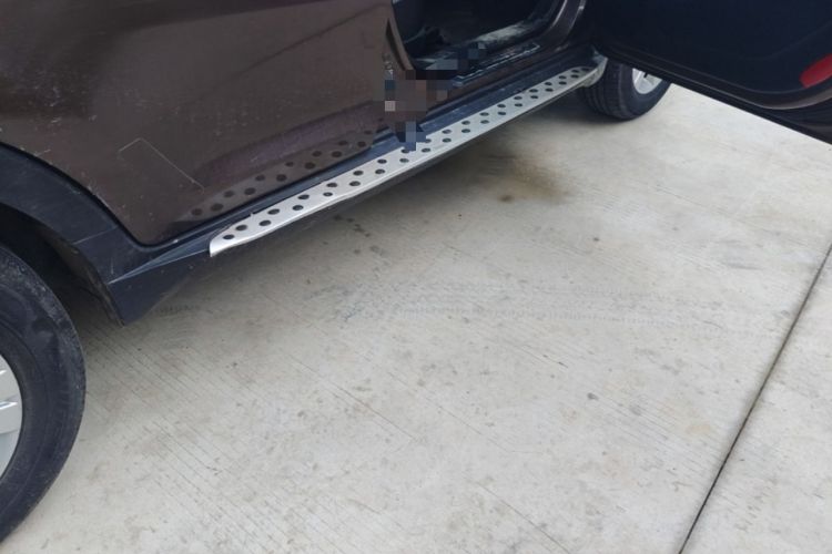 Used Kia Sportage R 2011 2.0L Automatic Two-Wheel Drive GLS Right Side Sill