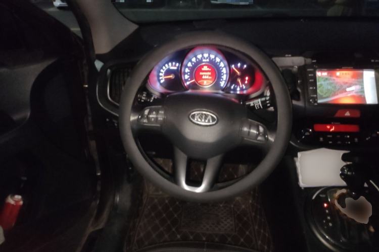 Used Kia Sportage R 2011 2.4L Automatic 4x4 Premium Edition Steering Wheel
