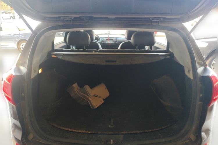 Used Kia Sportage R 2011 2.0L Automatic Two-Wheel Drive Premium Edition Trunk