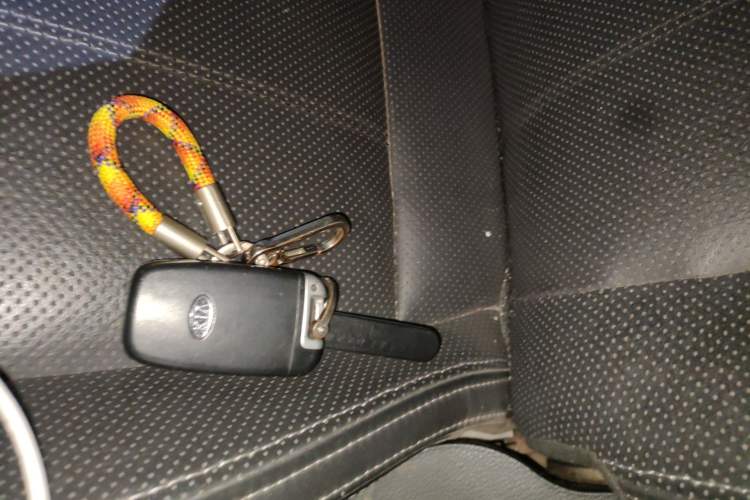 Used Kia Sportage R 2011 2.4L Automatic 4x4 Premium Edition Vehicle Key