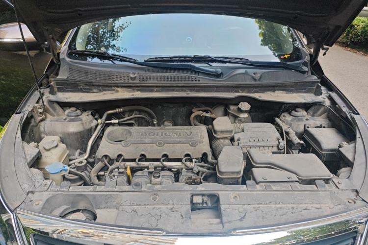 Used Kia Sportage R 2011 2.4L Automatic 4x4 Premium Edition Engine Bay