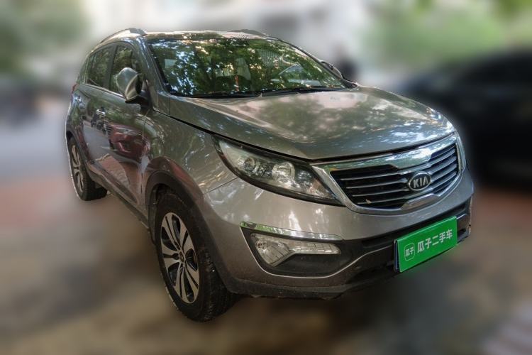 Used Kia Sportage R 2011 2.0L Automatic Two-Wheel Drive Premium Edition Front Right 45 Deg