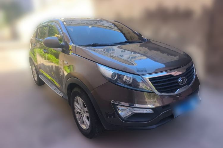 Used Kia Sportage R 2011 2.0L Automatic Two-Wheel Drive GL Front Right 45 Deg