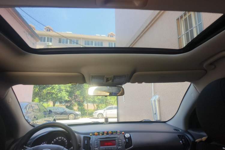 Used Kia Sportage R 2011 2.0L Automatic Two-Wheel Drive GL Headliner