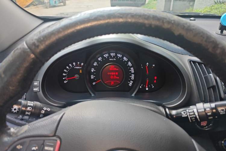 Used Kia Sportage R 2011 2.4L Automatic 4x4 Premium Edition Instrument Cluster