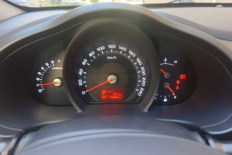 Used Kia Sportage R 2011 2.0L Automatic Two-Wheel Drive GL Instrument Cluster