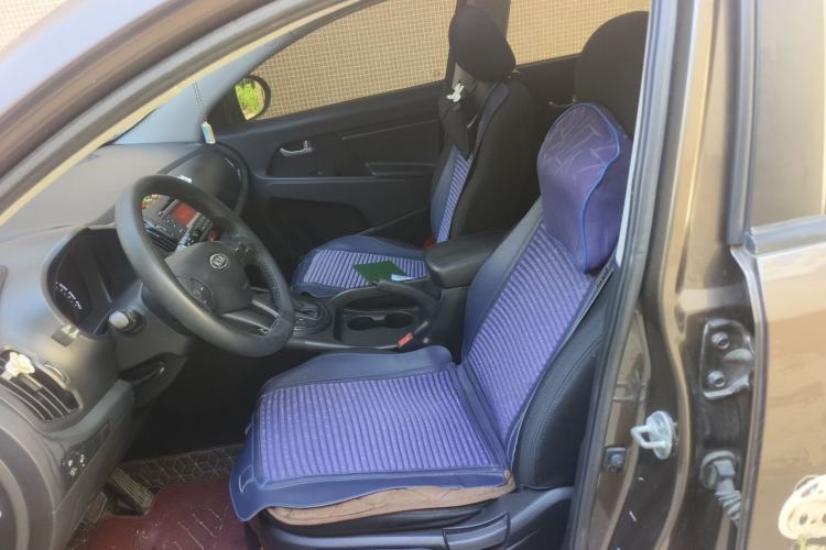 Used Kia Sportage R 2011 2.0L Automatic Two-Wheel Drive GL Left Front Seat