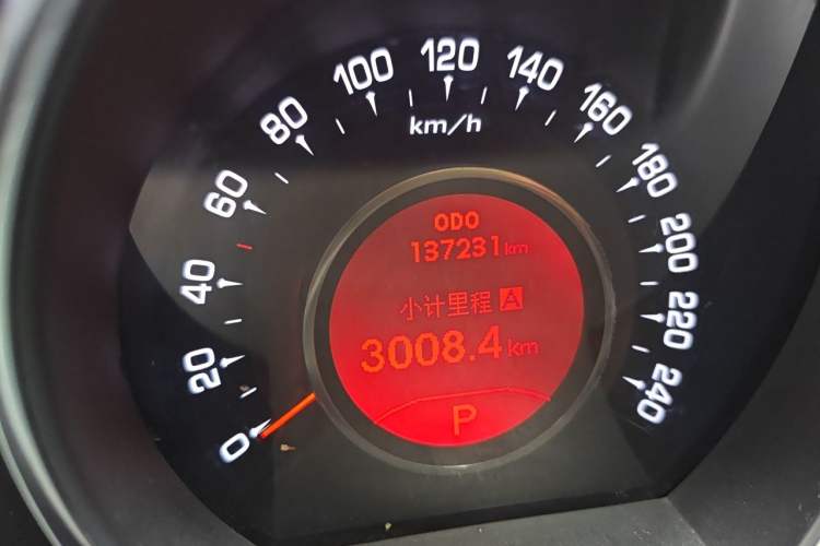 Used Kia Sportage R 2011 2.0L Automatic Two-Wheel Drive Premium Edition Odometer Close Up