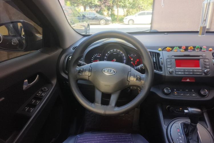 Used Kia Sportage R 2011 2.0L Automatic Two-Wheel Drive GL Steering Wheel
