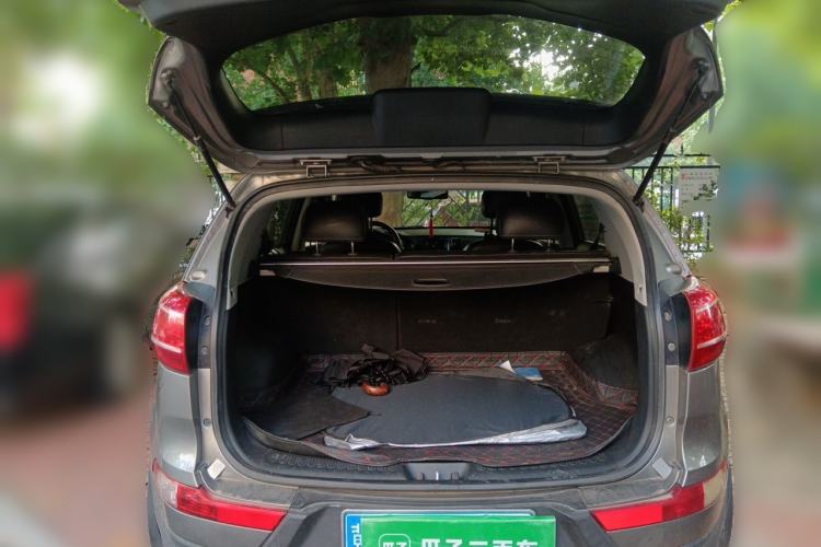 Used Kia Sportage R 2011 2.0L Automatic Two-Wheel Drive Premium Edition Trunk