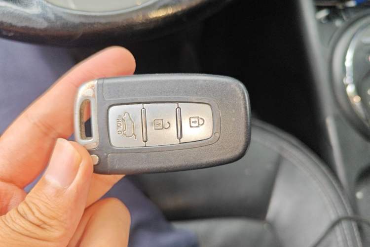 Used Kia Sportage R 2011 2.0L Automatic Two-Wheel Drive Premium Edition Vehicle Key