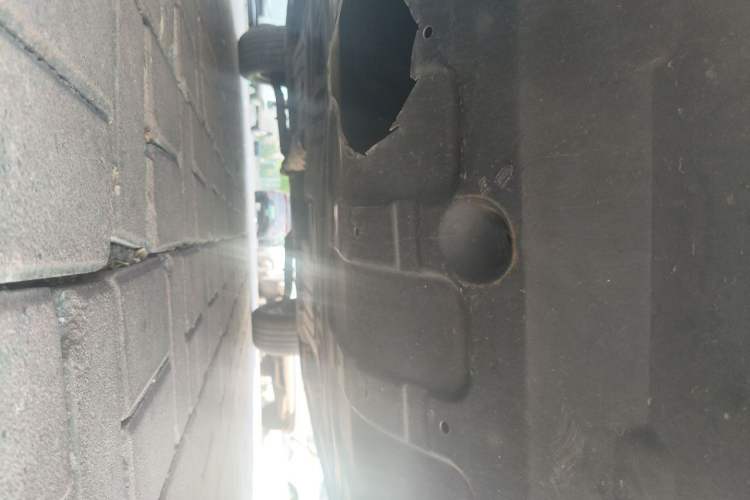 Used Kia Sportage R 2011 2.0L Automatic Two-Wheel Drive Premium Edition Chassis Front