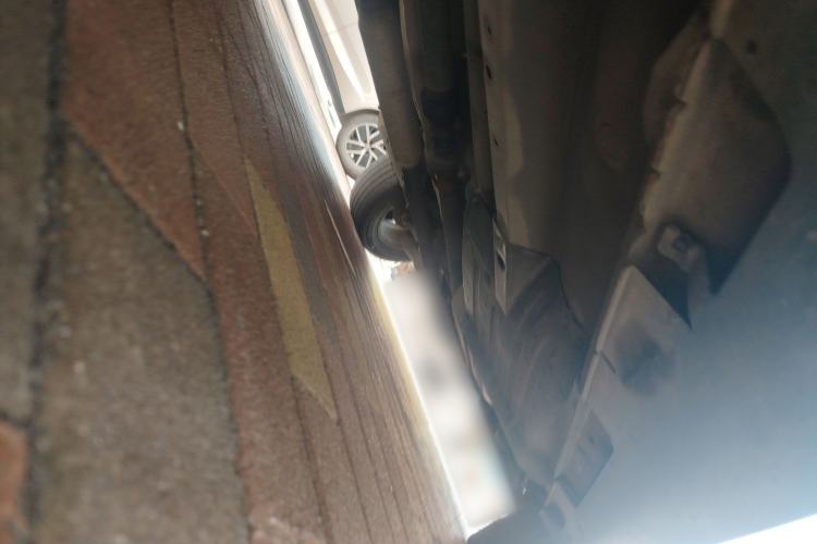 Used Kia Sportage R 2011 2.4L Automatic 4x4 Premium Edition Chassis Front Left