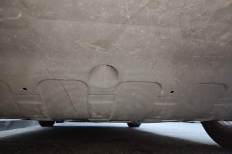 Used Kia Sportage R 2011 2.0L Automatic Two-Wheel Drive GLS Chassis Front