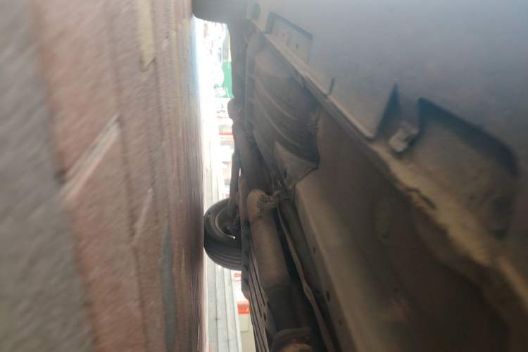 Used Kia Sportage R 2011 2.4L Automatic 4x4 Premium Edition Chassis Front Right
