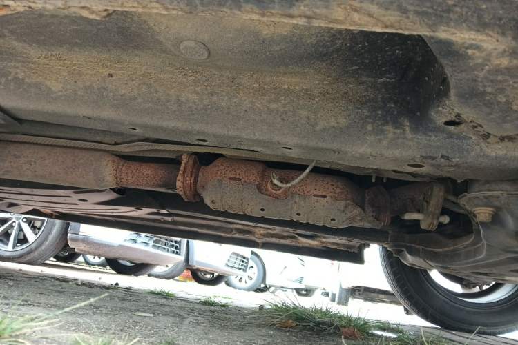 Used Kia Sportage R 2011 2.0L Automatic Two-Wheel Drive GL Chassis Front Right