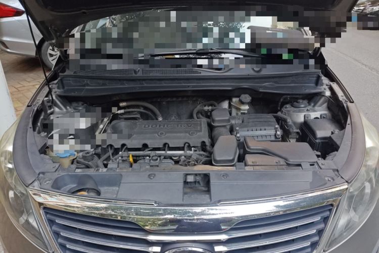 Used Kia Sportage R 2011 2.0L Automatic Two-Wheel Drive GLS Engine Bay