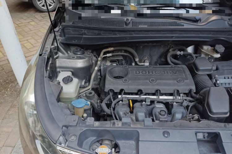 Used Kia Sportage R 2011 2.0L Automatic Two-Wheel Drive GLS Engine Bay Right