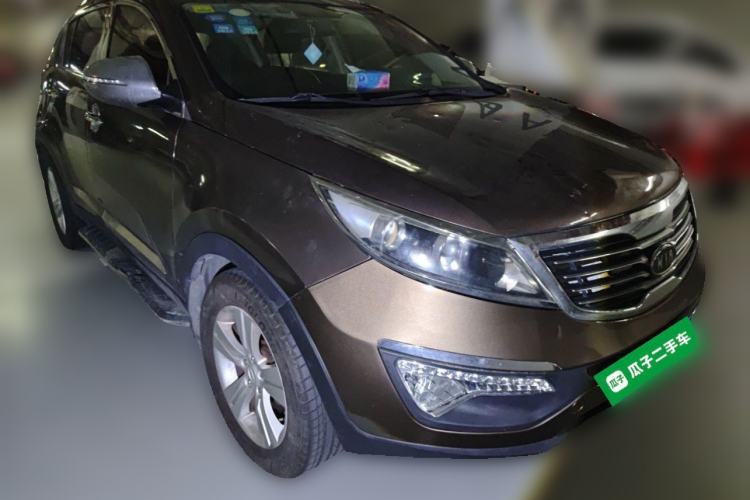 Used Kia Sportage R 2011 2.0L Automatic Two-Wheel Drive GLS Front Right 45 Deg