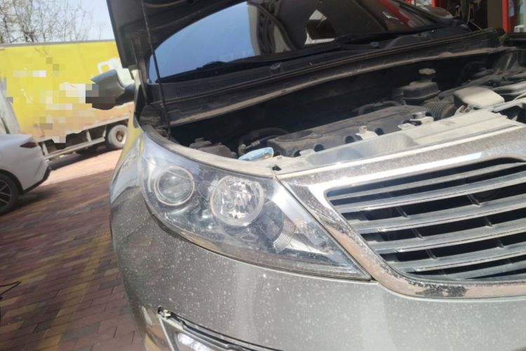 Used Kia Sportage R 2011 2.4L Automatic 4x4 Premium Edition Right Front Headlight