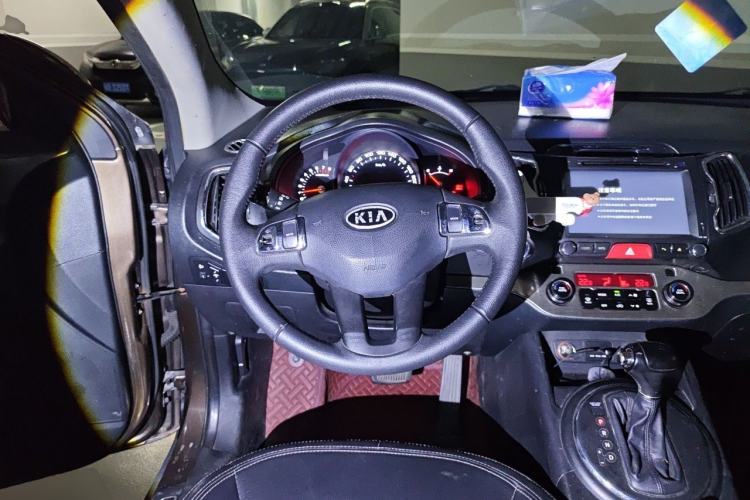 Used Kia Sportage R 2011 2.0L Automatic Two-Wheel Drive GLS Steering Wheel