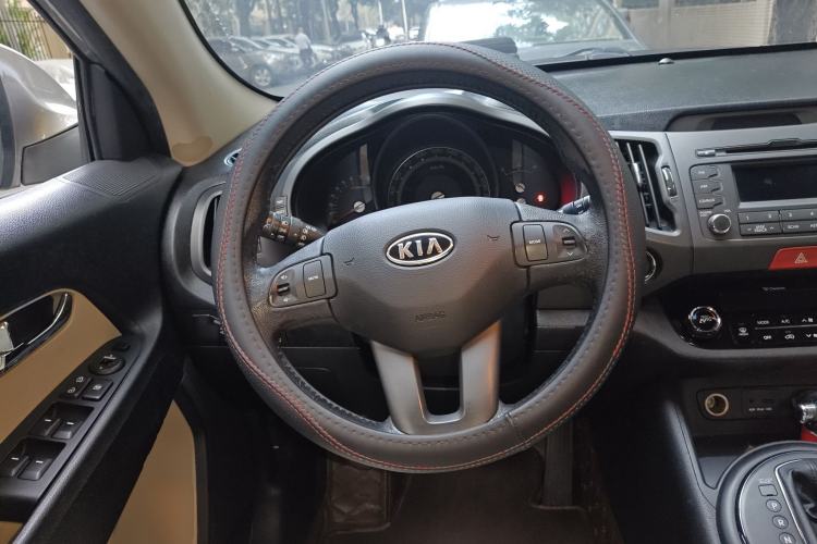 Used Kia Sportage R 2011 2.0L Automatic Two-Wheel Drive GLS Steering Wheel