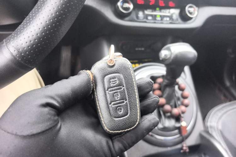 Used Kia Sportage R 2011 2.0L Automatic Two-Wheel Drive Premium Edition Vehicle Key