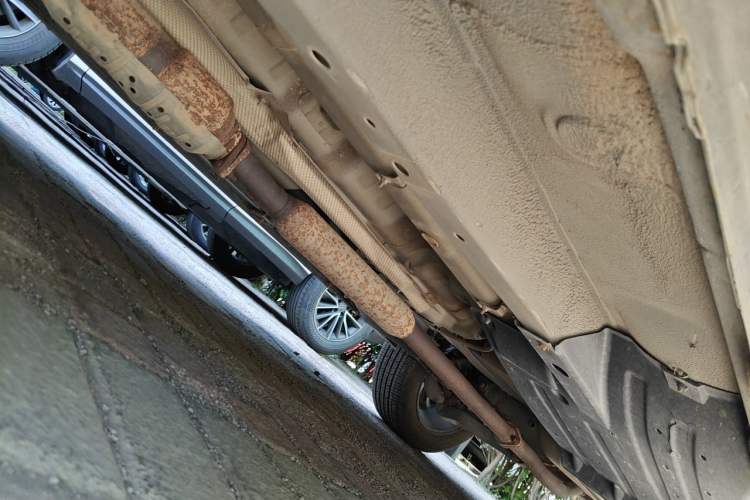 Used Kia Sportage R 2011 2.0L Automatic Two-Wheel Drive Premium Edition Chassis Front Left