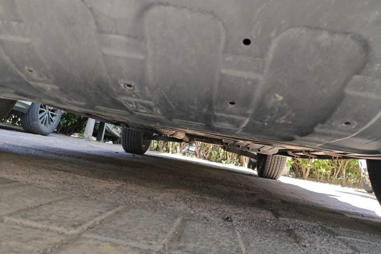 Used Kia Sportage R 2011 2.0L Automatic Two-Wheel Drive Premium Edition Chassis Front