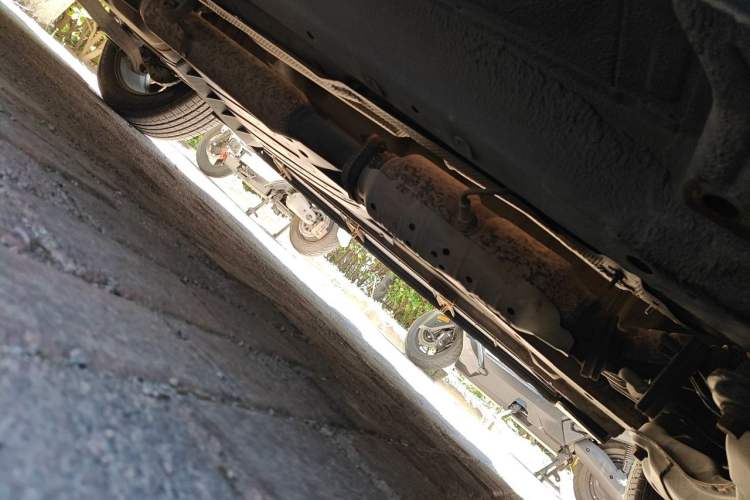 Used Kia Sportage R 2011 2.0L Automatic Two-Wheel Drive Premium Edition Chassis Front Right