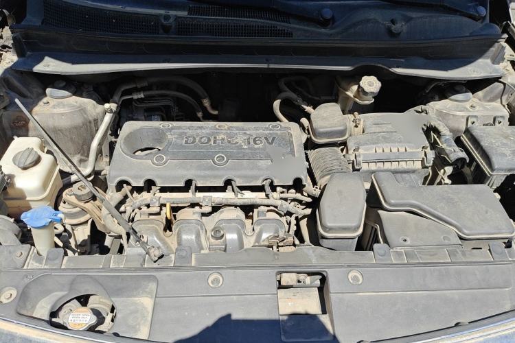 Used Kia Sportage R 2011 2.0L Automatic Two-Wheel Drive Premium Edition Engine Bay