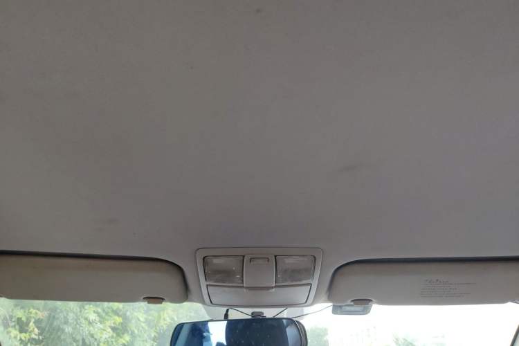 Used Kia Sportage R 2011 2.0L Manual Two-Wheel Drive GL Trim Headliner