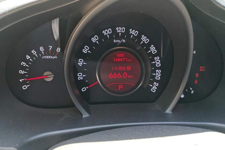 Used Kia Sportage R 2011 2.0L Automatic Two-Wheel Drive Premium Edition Odometer Close Up