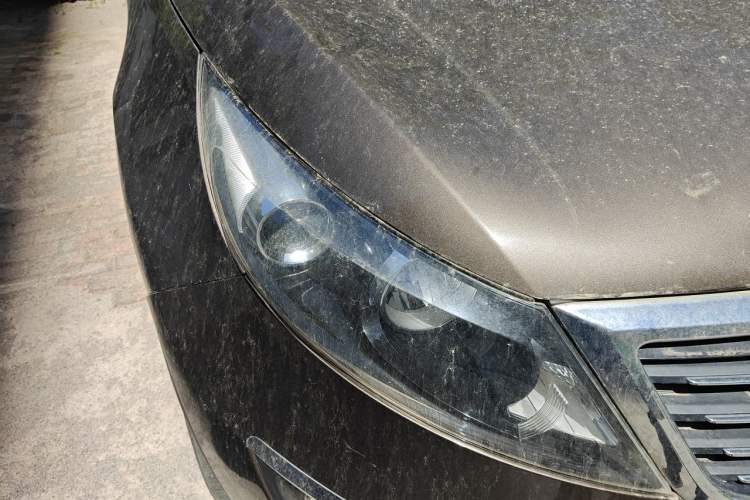 Used Kia Sportage R 2011 2.0L Automatic Two-Wheel Drive Premium Edition Right Front Headlight