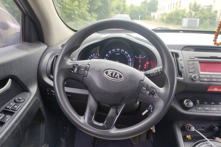 Used Kia Sportage R 2011 2.0L Manual Two-Wheel Drive GL Trim Steering Wheel