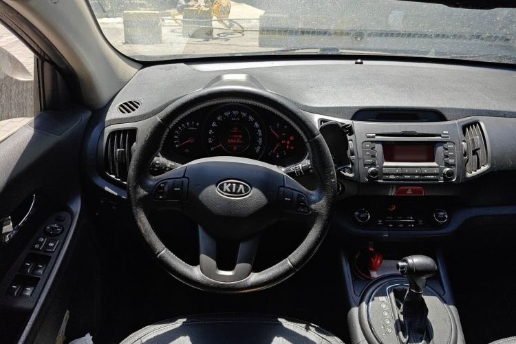 Used Kia Sportage R 2011 2.0L Automatic Two-Wheel Drive Premium Edition Steering Wheel