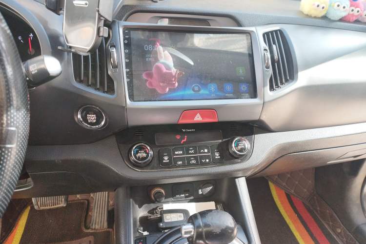 Used Kia Sportage R 2011 2.4L Automatic 4x4 Premium Edition Audio And AC Panel