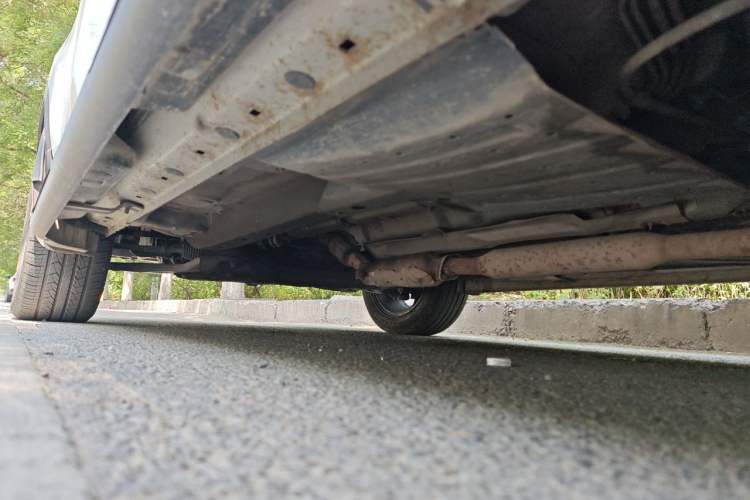 Used Kia Sportage R 2011 2.0L Automatic Two-Wheel Drive GLS Chassis Rear Left