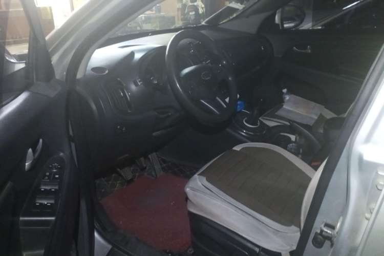 Used Kia Sportage R 2011 2.0L Manual Two-Wheel Drive GL Trim Driver Seat