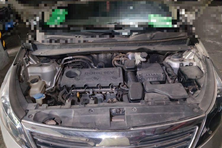 Used Kia Sportage R 2011 2.0L Automatic Two-Wheel Drive GLS Engine Bay