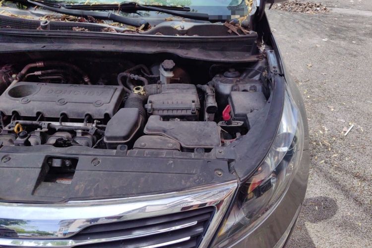 Used Kia Sportage R 2011 2.0L Automatic Two-Wheel Drive Premium Edition Engine Bay Left