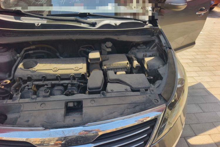 Used Kia Sportage R 2011 2.0L Automatic Two-Wheel Drive GLS Engine Bay Left