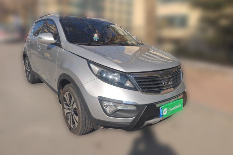 Used Kia Sportage R 2011 2.0L Automatic Two-Wheel Drive Premium Edition Front Right 45 Deg