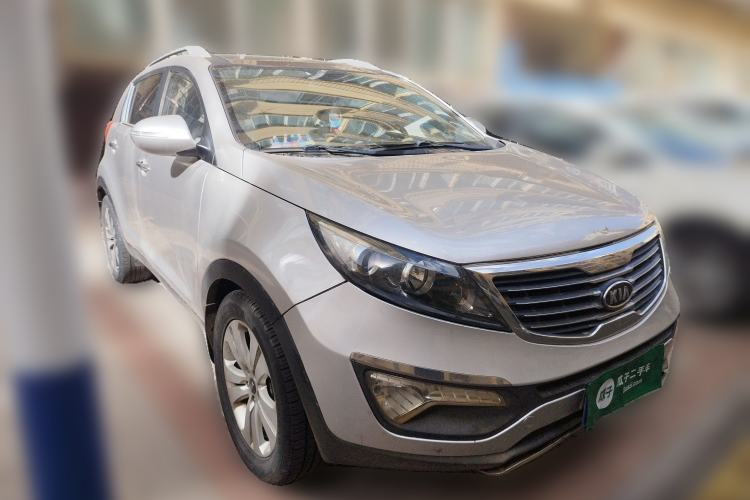 Used Kia Sportage R 2011 2.4L Automatic 4x4 Premium Edition Front Right 45 Deg