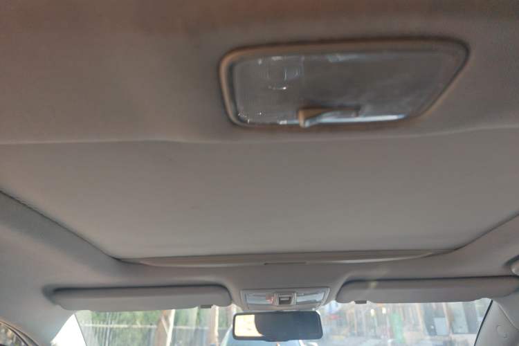 Used Kia Sportage R 2011 2.0L Automatic Two-Wheel Drive Premium Edition Headliner