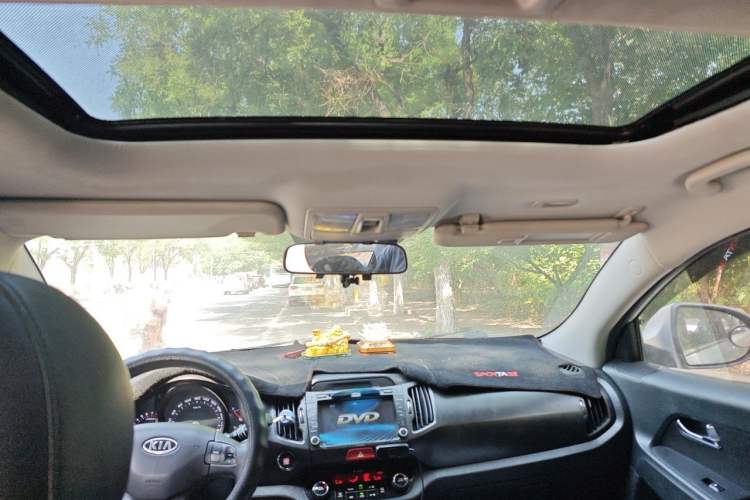 Used Kia Sportage R 2011 2.0L Automatic Two-Wheel Drive GLS Headliner
