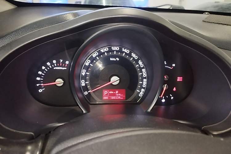 Used Kia Sportage R 2011 2.0L Automatic Two-Wheel Drive GLS Instrument Cluster
